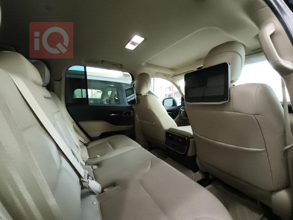 تۆیۆتا لاند کروزەر